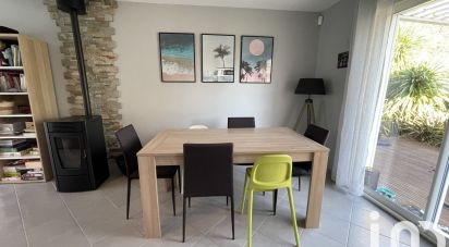 House 5 rooms of 112 m² in Belin-Béliet (33830)