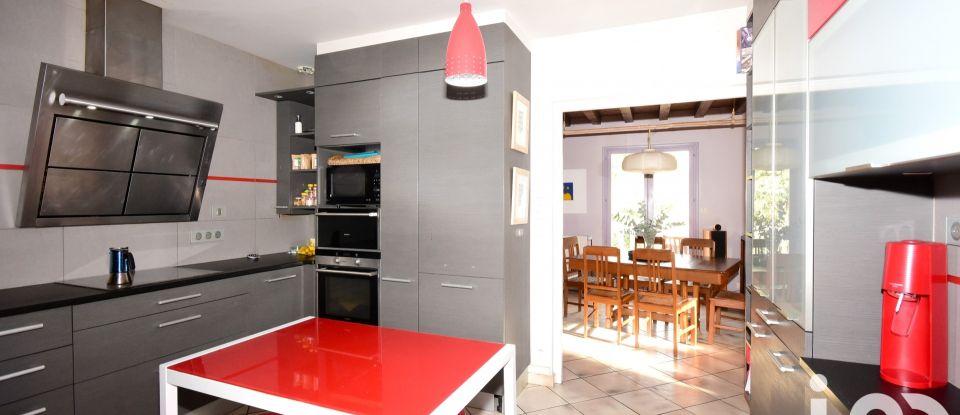 Maison traditionnelle 6 pièces de 152 m² à Vienne (38200)