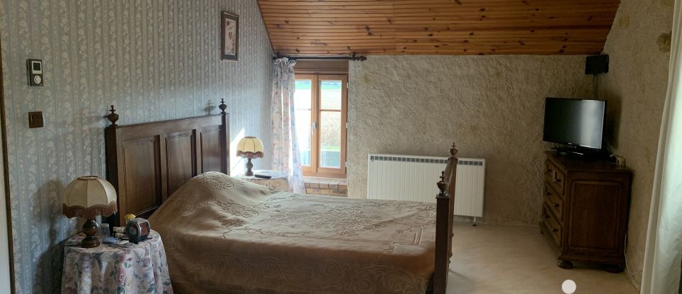 Country house 5 rooms of 136 m² in Fontguenand (36600)