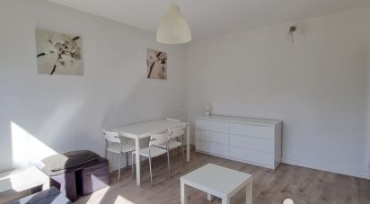 Apartment 1 room of 27 m² in Troyes (10000)