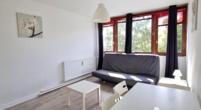 Apartment 1 room of 27 m² in Troyes (10000)