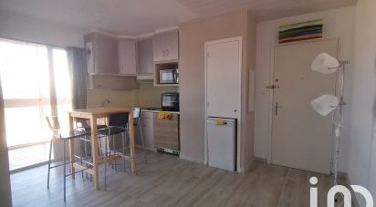 Apartment 2 rooms of 34 m² in Hyères (83400)