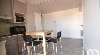 Apartment 2 rooms of 34 m² in Hyères (83400)