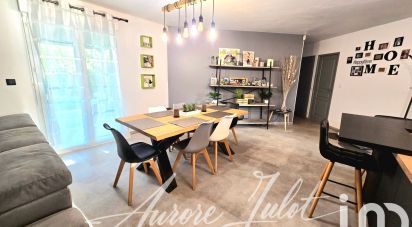 Maison 4 pièces de 102 m² à Faverges-de-la-Tour (38110)