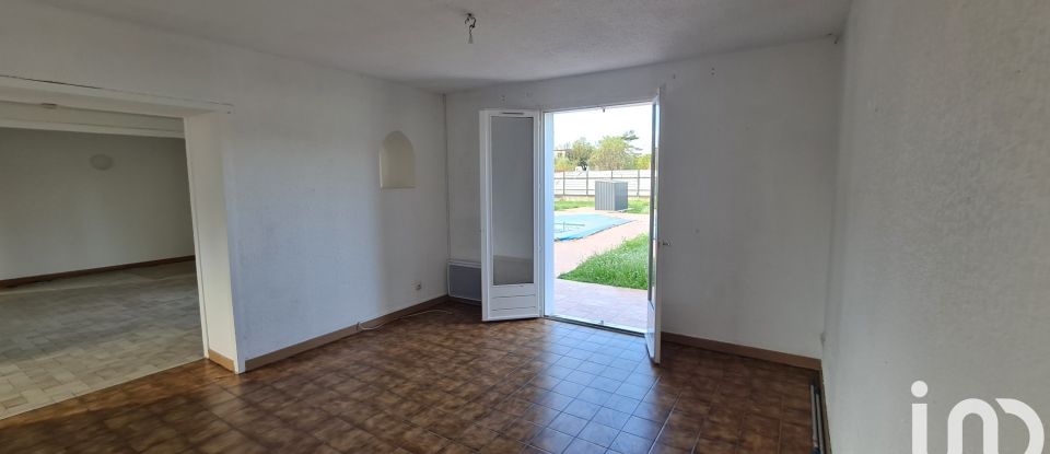 Maison 4 pièces de 112 m² à Allègre-les-Fumades (30500)