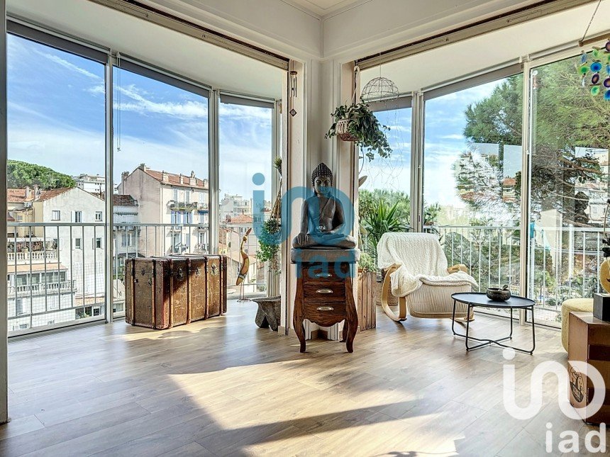 Appartement 3 pièces de 90 m² à Cannes (06400)