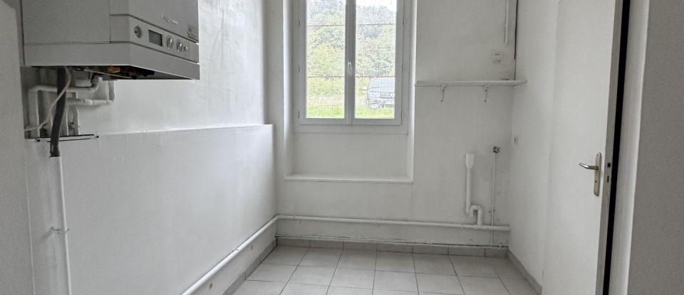 Town house 4 rooms of 103 m² in Lestiac-sur-Garonne (33550)