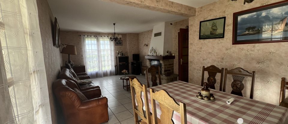 House 5 rooms of 104 m² in Guémené-Penfao (44290)