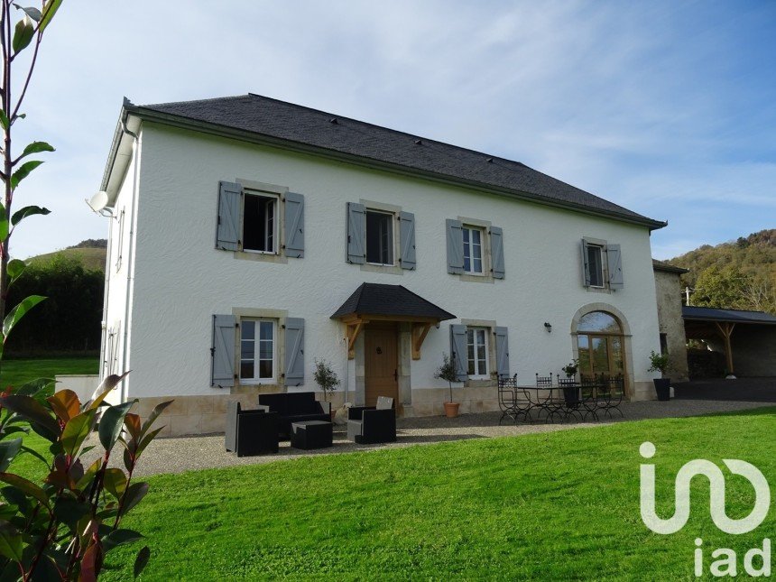 House 6 rooms of 203 m² in Mauléon-Licharre (64130)