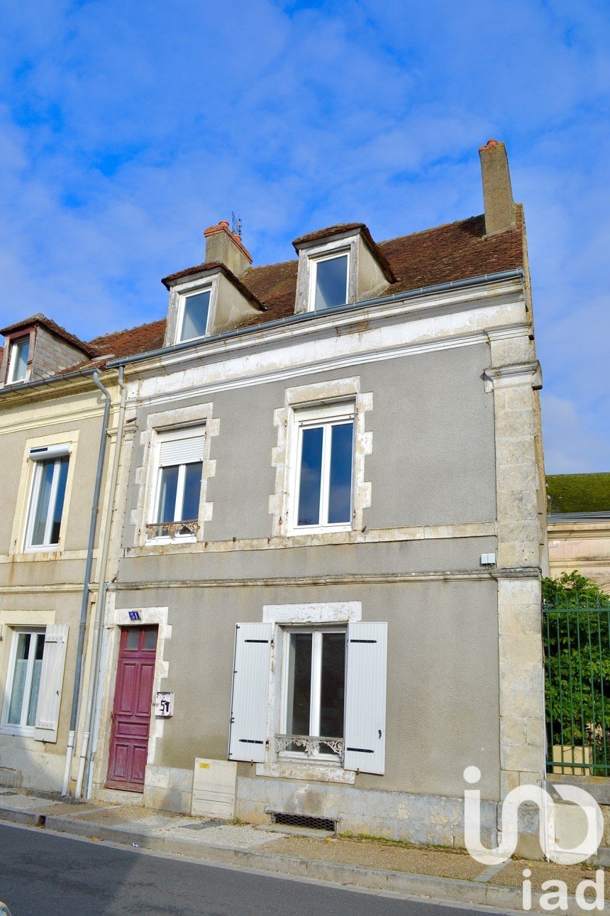 Town house 6 rooms of 140 m² in Le Blanc (36300)