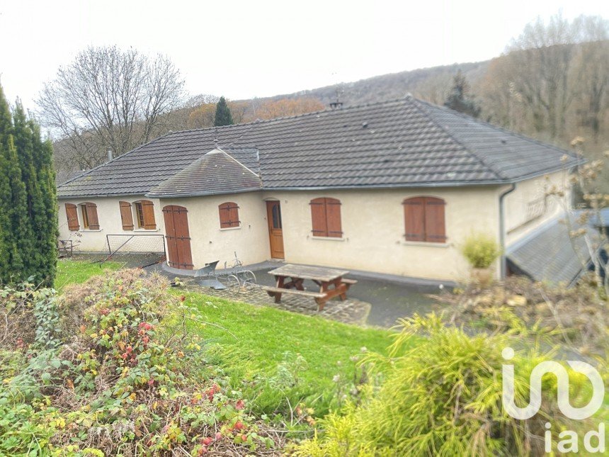 Pavillon 5 pièces de 130 m² à Joigny-sur-Meuse (08700)