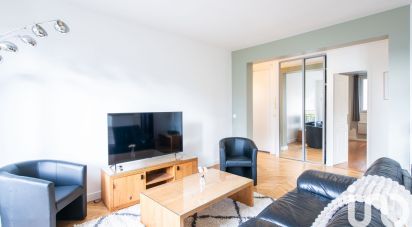 Appartement 3 pièces de 65 m² à Paris (75018)