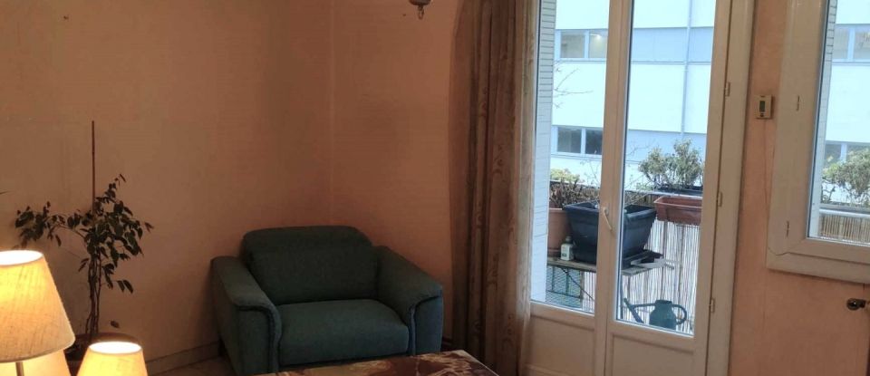 Appartement 3 pièces de 76 m² à Nîmes (30900)