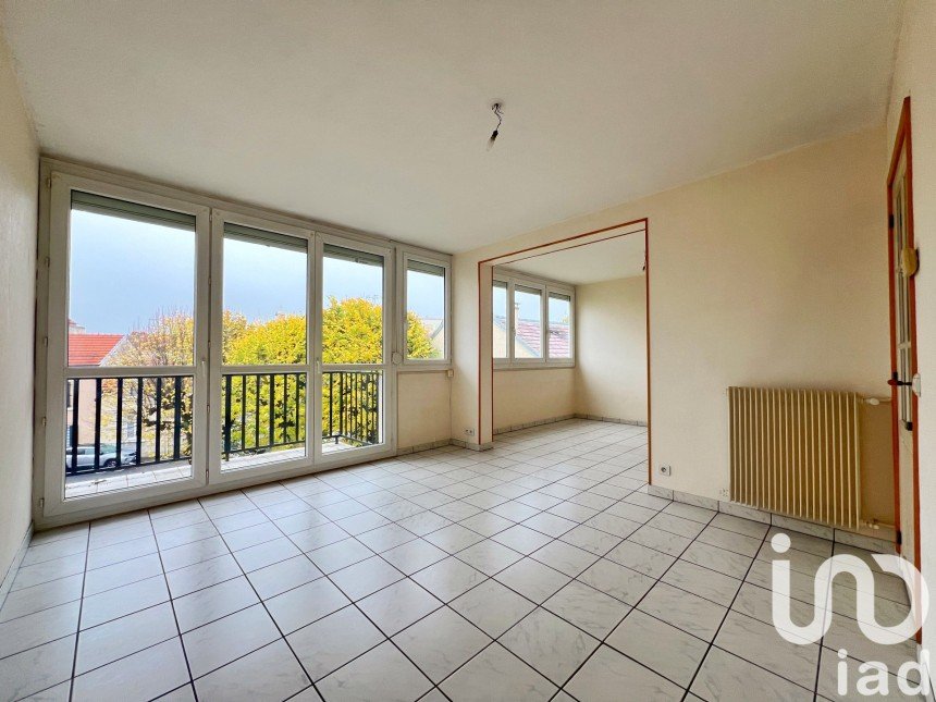 Apartment 4 rooms of 66 m² in Reims (51100)