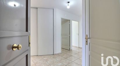 Apartment 3 rooms of 62 m² in Marseille (13009)