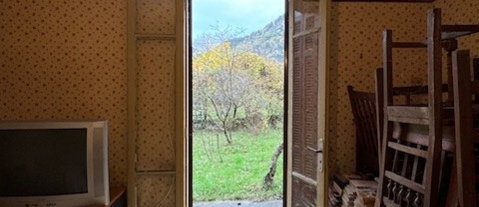 House 5 rooms of 140 m² in Annot (04240)