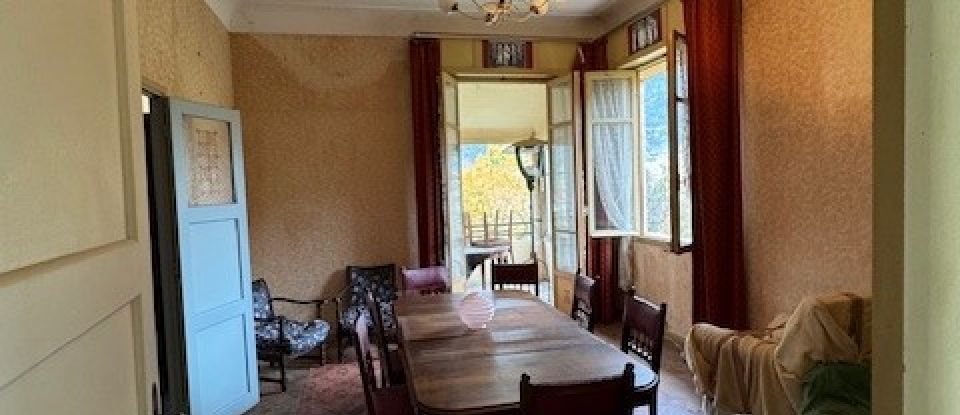 House 5 rooms of 140 m² in Annot (04240)