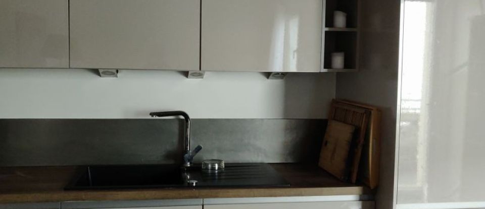 Appartement 2 pièces de 41 m² à Bordeaux (33800)