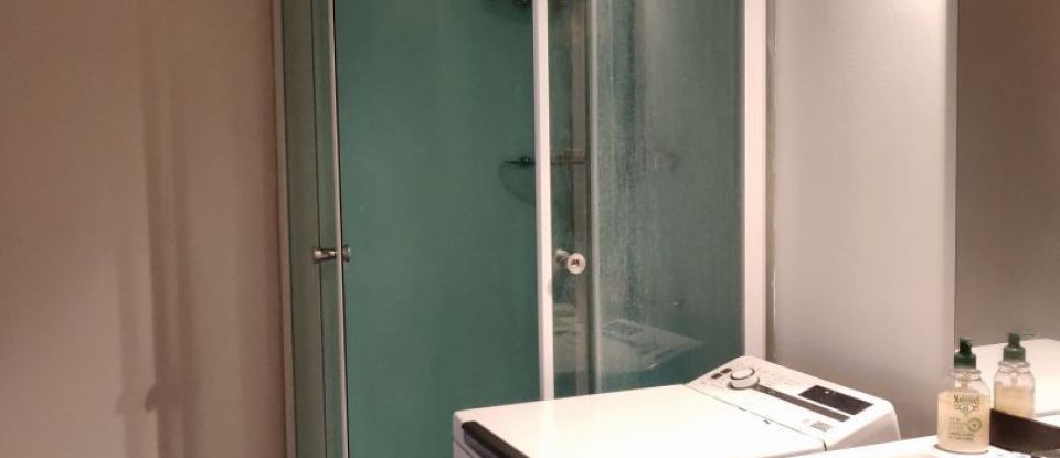 Appartement 2 pièces de 41 m² à Bordeaux (33800)