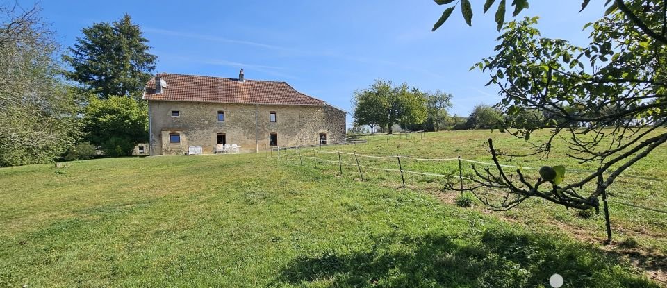 Maison de campagne 5 pièces de 142 m² à La Roche-Morey (70120)