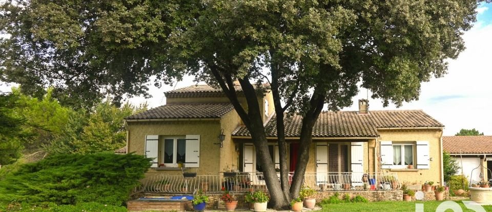 Maison traditionnelle 6 pièces de 118 m² à Mondragon (84430)