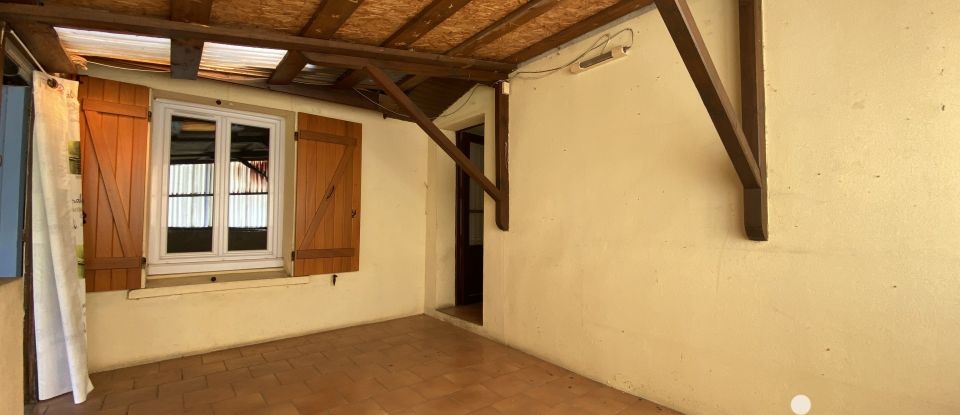 Town house 3 rooms of 82 m² in Preignac (33210)