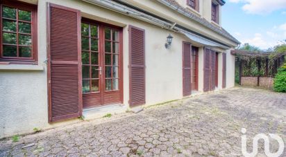 Maison traditionnelle 7 pièces de 144 m² à Magny-en-Vexin (95420)