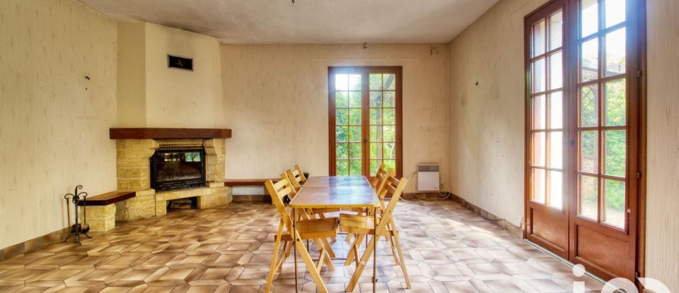 Traditional house 7 rooms of 144 m² in Magny-en-Vexin (95420)