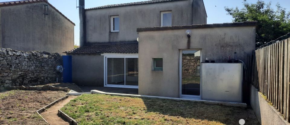 Village house 5 rooms of 98 m² in Saint-Lumine-de-Clisson (44190)