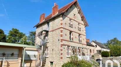 House 12 rooms of 206 m² in Saint-Gaultier (36800)