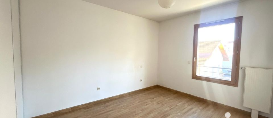 Apartment 3 rooms of 81 m² in Saint-Étienne (42100)