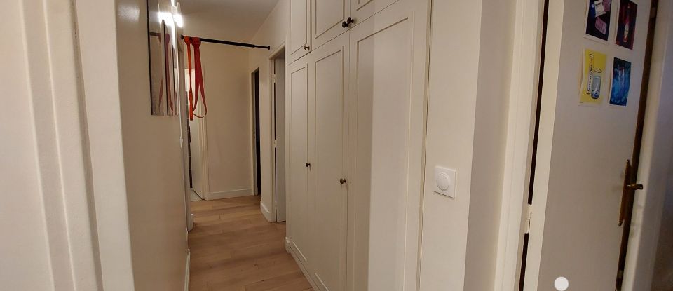 Apartment 3 rooms of 72 m² in Bois-Colombes (92270)