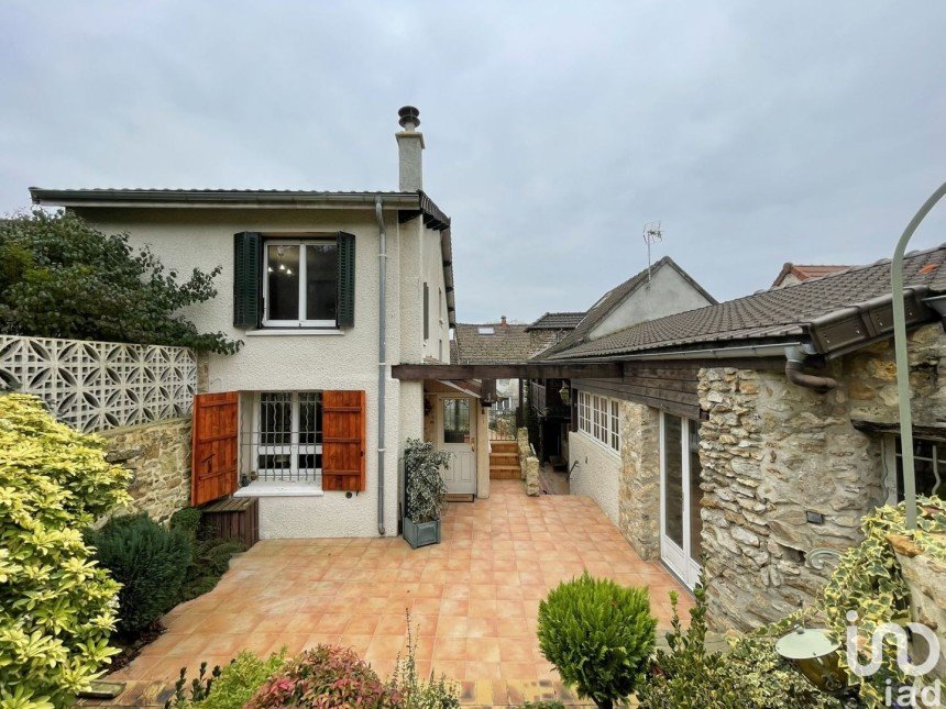 Maison 5 pièces de 194 m² à Montgé-en-Goële (77230)