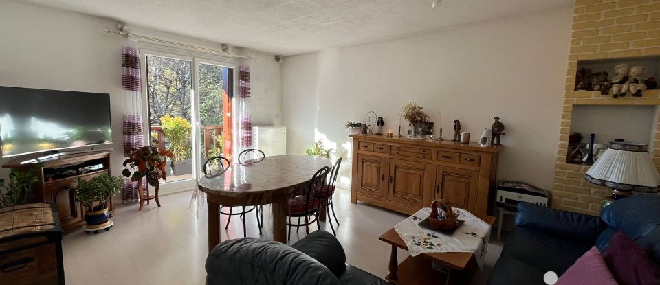 Apartment 3 rooms of 63 m² in Rives (38140)