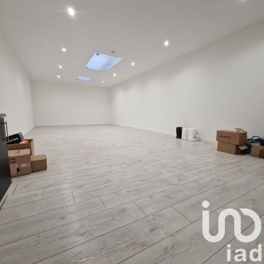 Immeuble de 224 m² à Raismes (59590)