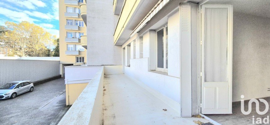 Apartment 4 rooms of 102 m² in Saint-Étienne (42000)