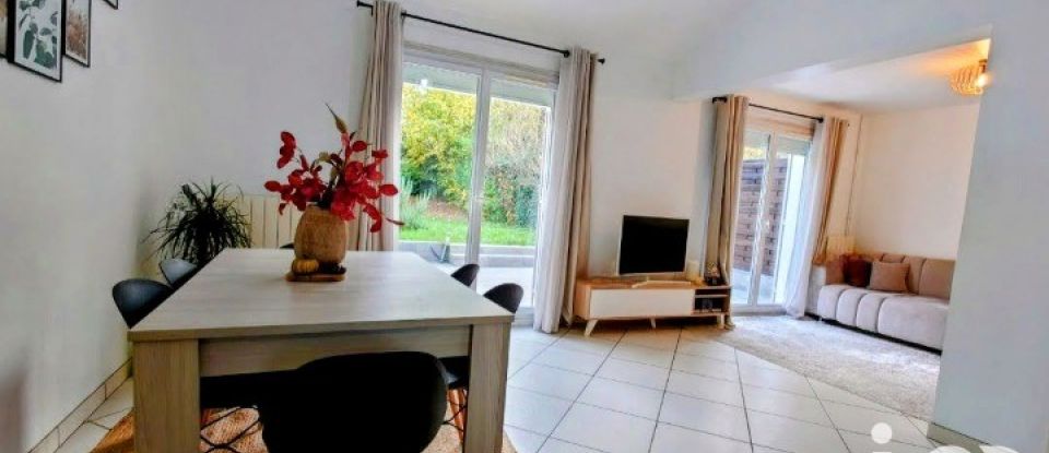 House 3 rooms of 78 m² in Courcouronnes (91080)