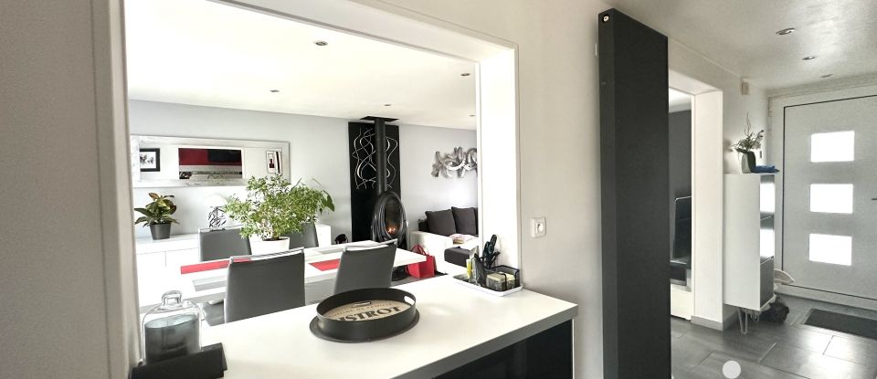 Maison 4 pièces de 80 m² à Lésigny (77150)