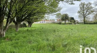 Terrain de 7 268 m² à La Forêt-sur-Sèvre (79380)