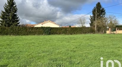 Terrain de 7 268 m² à La Forêt-sur-Sèvre (79380)