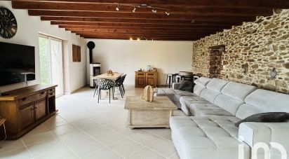 Maison 6 pièces de 180 m² à Dompierre-sur-Yon (85170)