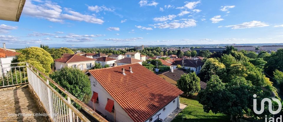 Traditional house 7 rooms of 174 m² in Bon-Encontre (47240)