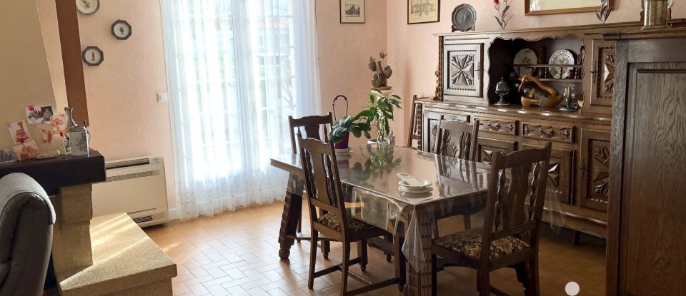 Traditional house 5 rooms of 114 m² in Esnandes (17137)