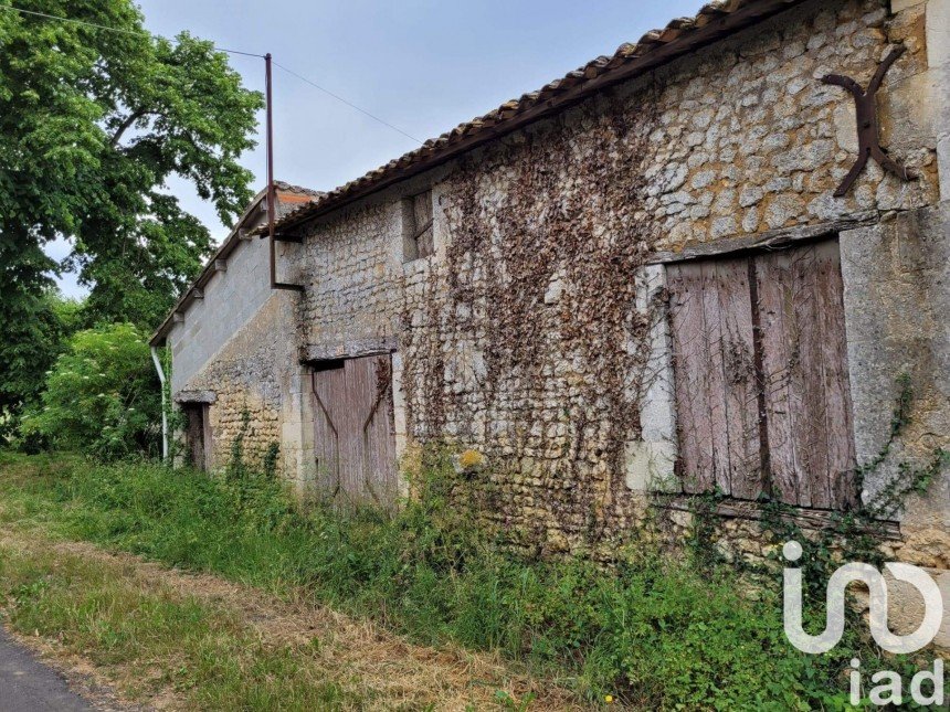 Maison 2 pièces de 80 m² à Saint-Bonnet-sur-Gironde (17150)