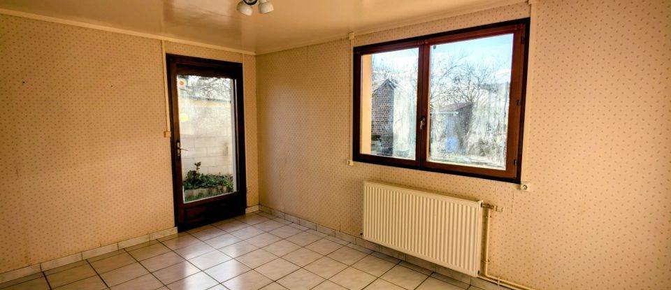 Maison de campagne 3 pièces de 81 m² à Tugny-et-Pont (02640)