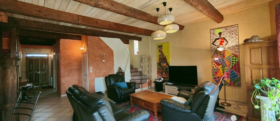 Maison 8 pièces de 205 m² à Alignan-du-Vent (34290)