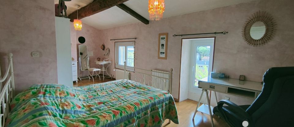 Maison 8 pièces de 205 m² à Alignan-du-Vent (34290)