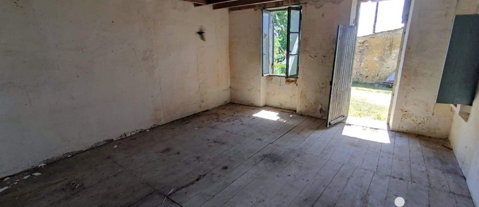 Maison 3 pièces de 80 m² à Saint-Bonnet-sur-Gironde (17150)