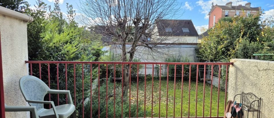 Maison traditionnelle 5 pièces de 84 m² à Ris-Orangis (91130)