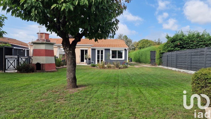 Maison traditionnelle 4 pièces de 137 m² à Ludon-Médoc (33290)